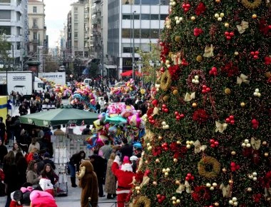 Αυτό είναι το εορταστικό ωράριο των καταστημάτων από σήμερα μέχρι την Πρωτοχρονιά